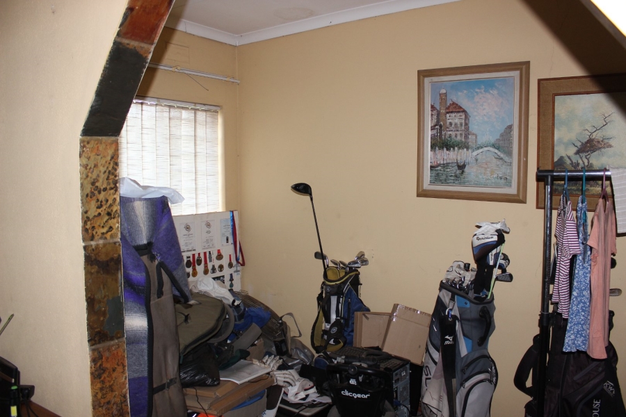 5 Bedroom Property for Sale in Deneysville Free State